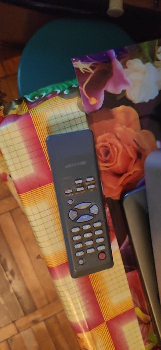 Телевизор Sharp.