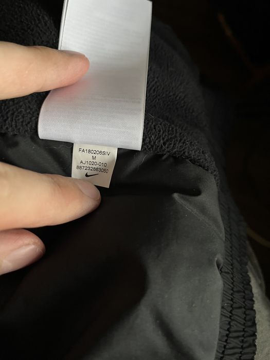 Куртка Nike NSW SYN FILL бомбер Jordan оригинал