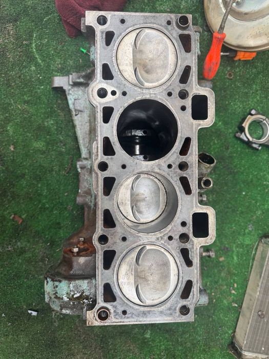 Блок двигуна Ваз 2108 1,3 карб колінвал не стукає взборі