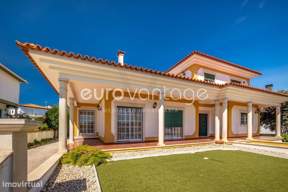 Moradia de requinte com Piscina na Marinha Grande