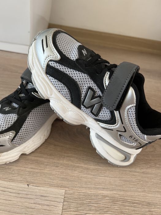 Кросівки 34 розмір