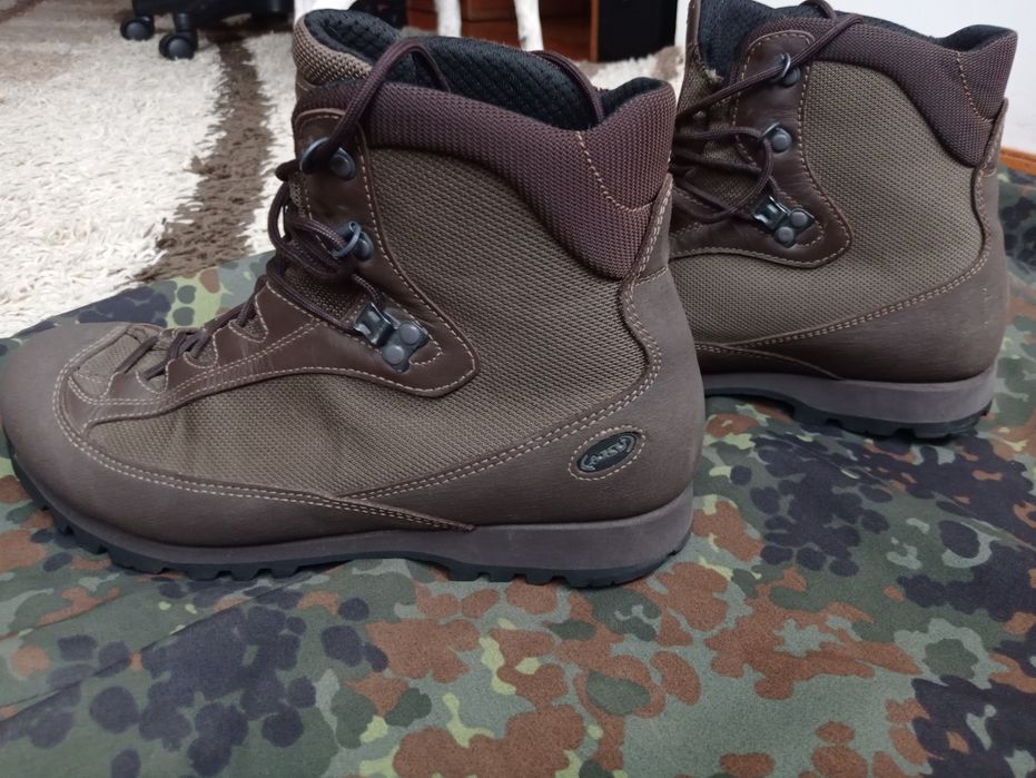 Військові черевики,бутси,Aku Boots Combat .Для тренінгу ,для гір