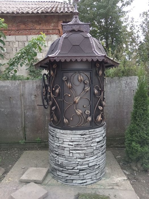 Ковані криниці, колодці