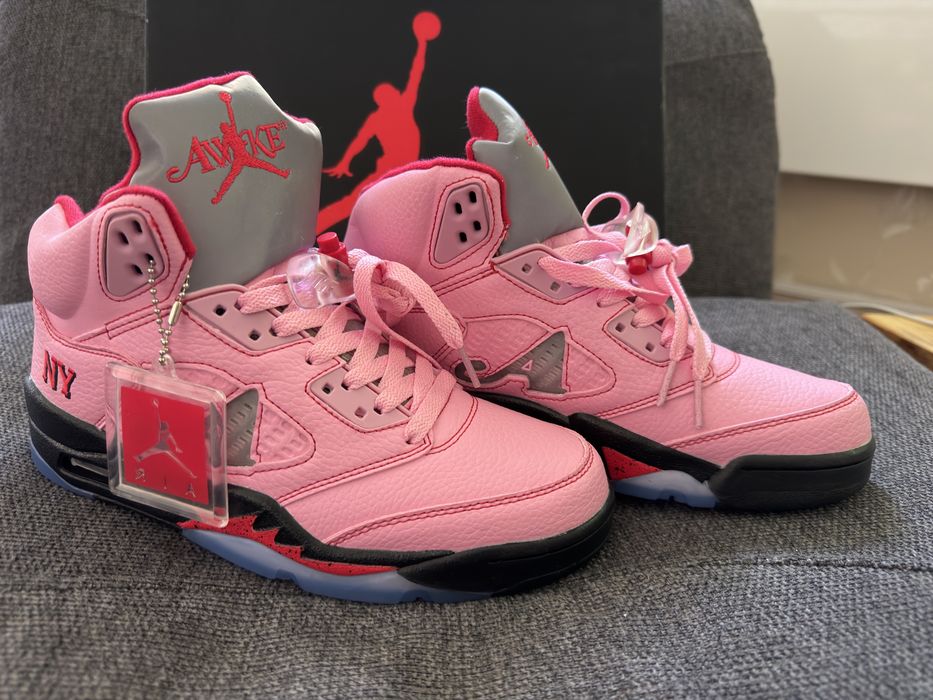 Кросівки nike air jordan 5 retro x awake ny boro arctic pink