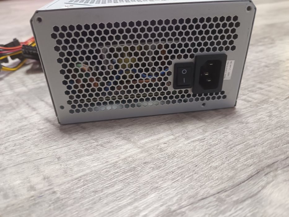 Блок питания на компьютер