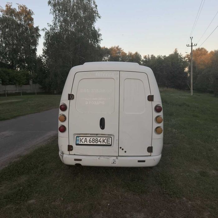 Автомобіль Lanos продажів