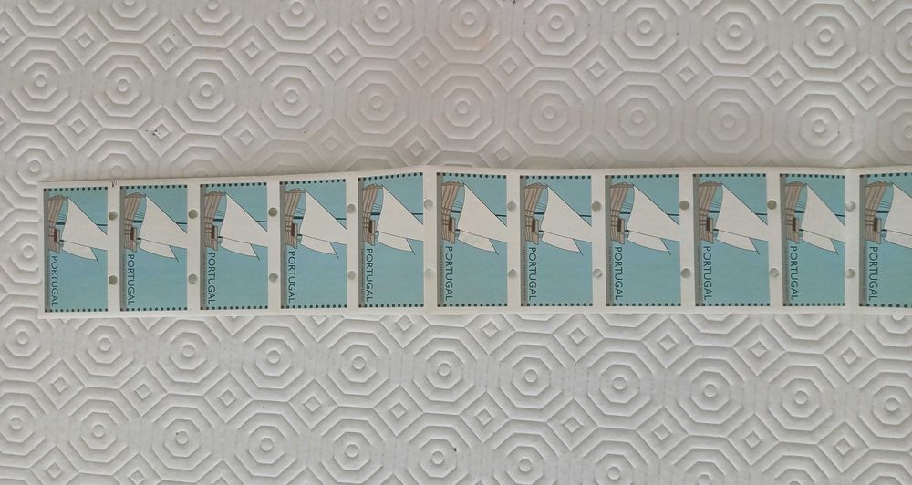 Tira com 50 etiquetas nº 5 Caravela Portuguesa sem impressão de taxa