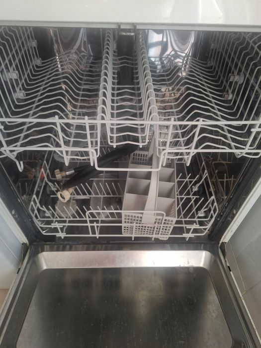 Máquina de lavar louça Zanussi