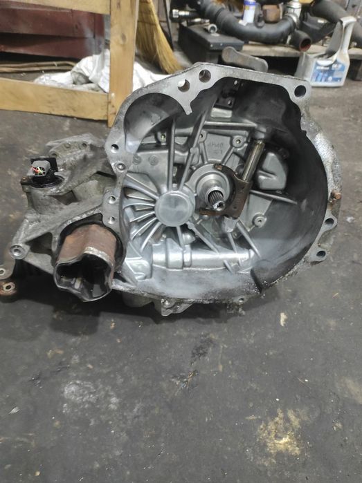 Nissan Almera 1.5 1.6 бензин Нісан Альмера 4m40 МКПП Коробка передач