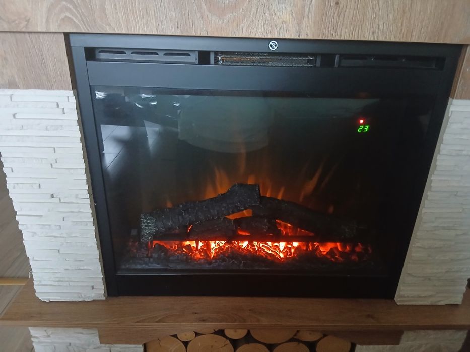 Kominek elektryczny wolnostojący