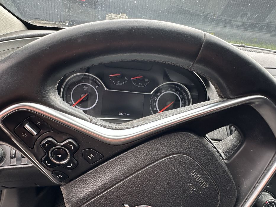 Продам Opel  Insignia 2014 рік