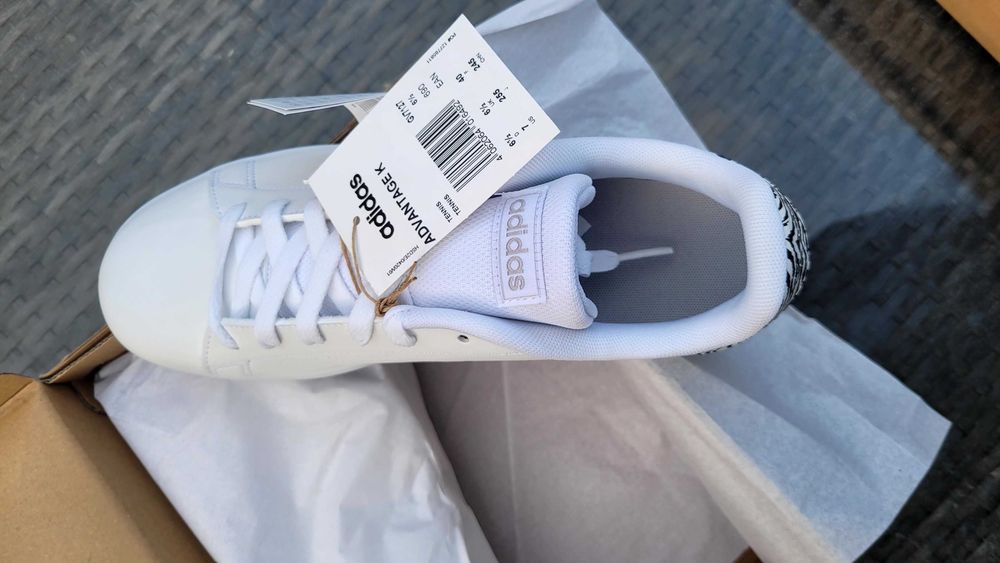 Sapatilhas Adidas tamanho 40