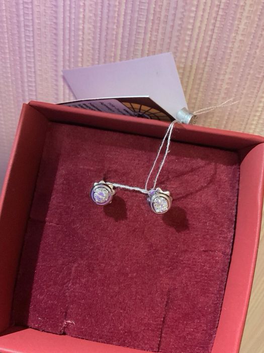 Сережки золотые бриллианты. Кульчики диамант. Серьги золото. Новые.