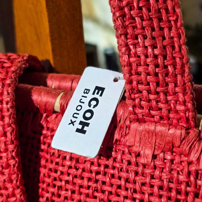 Mala Senhora ECOH BIJOUX em Fibra Natural Vermelha com Estrutura Madeira – Nova c/ Etiqueta