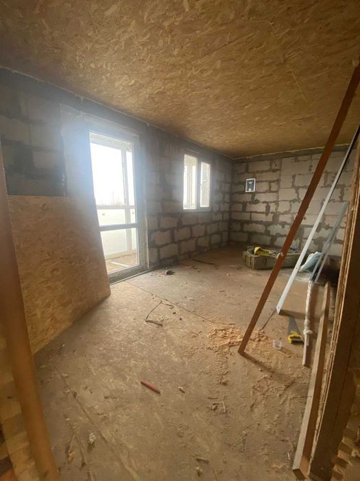 Продам гараж 75м2 в Гостомелі біля озера