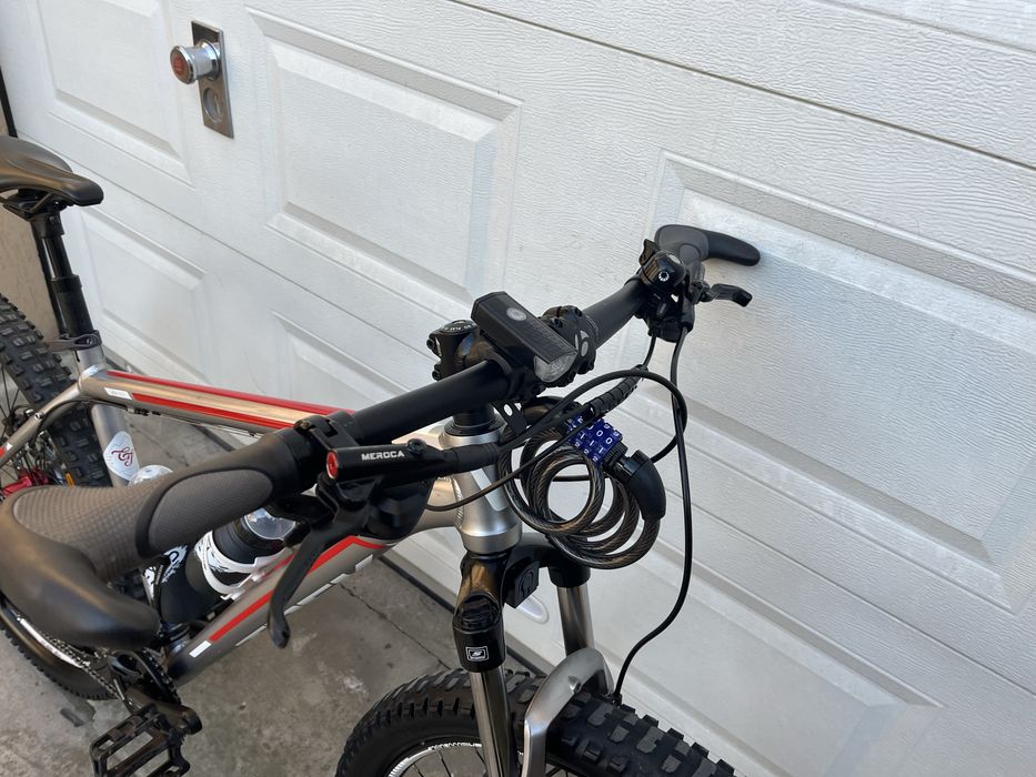 Гірський велосипеб Trek wahoo 29