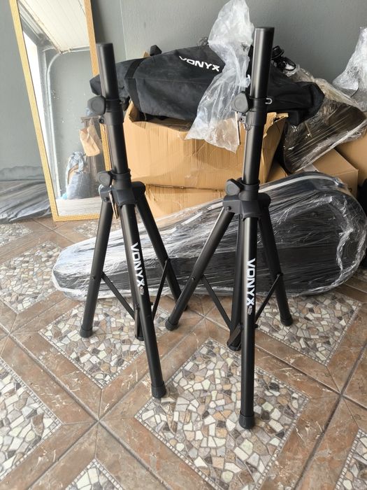 Colunas Mackie Thump 212