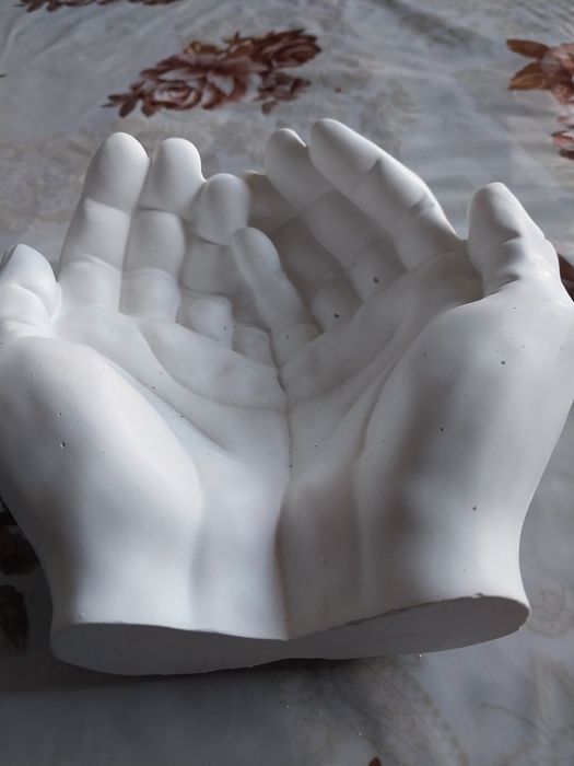 Гіпсові руки підставка