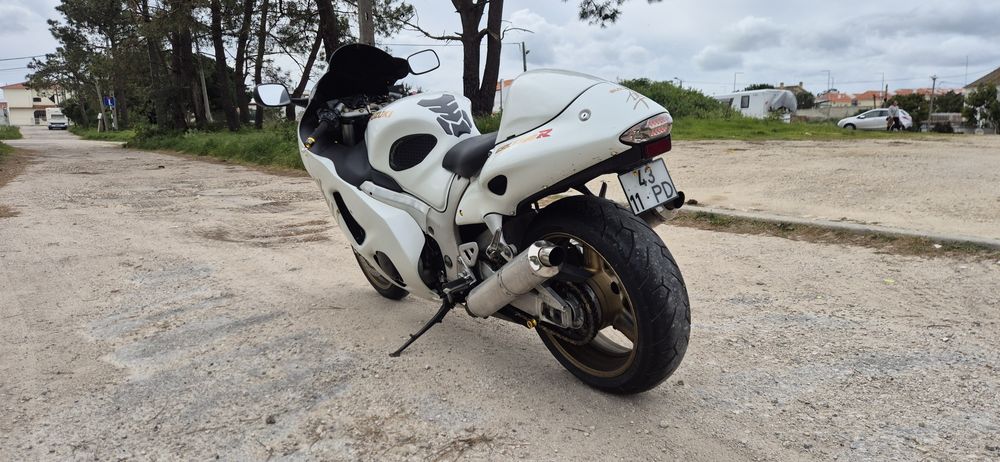 Suzuki Hayabusa 1300 de 2001 NACIONAL