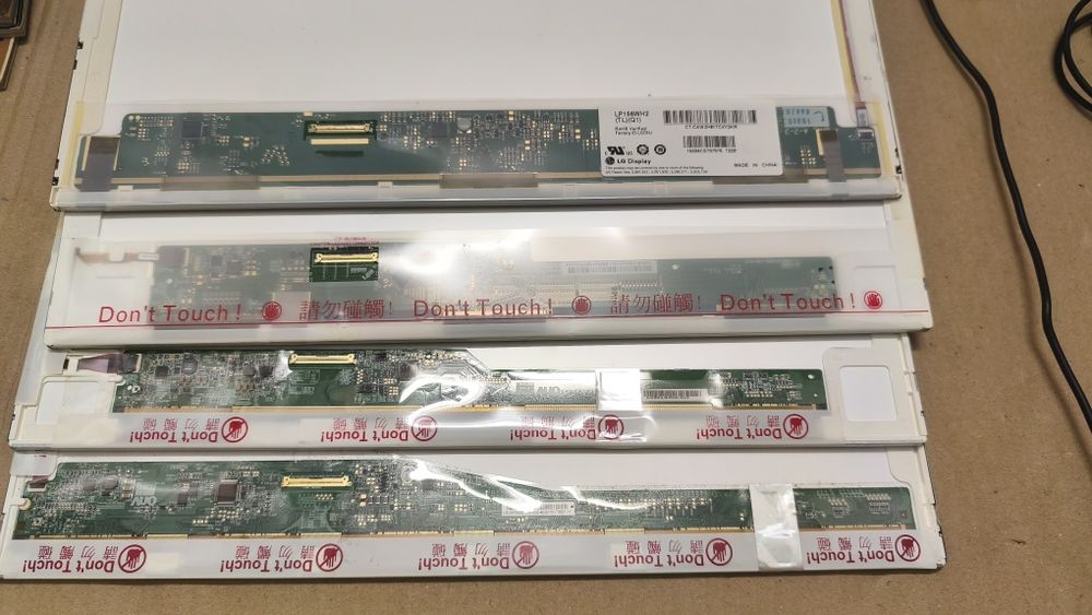 15.6" Portable Screens, 40-Pin64283912864515120