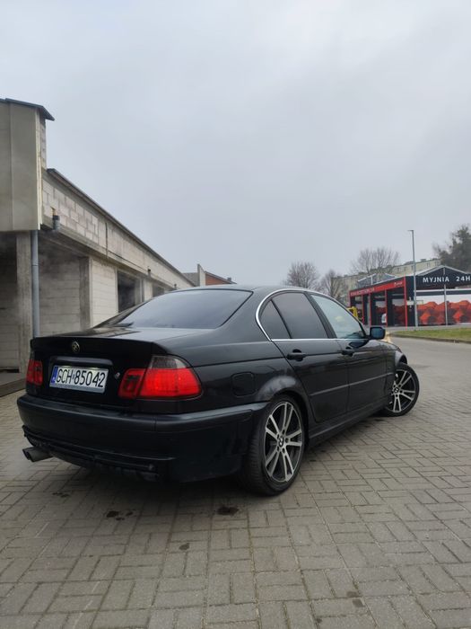 Na sprzedaż ładne, zadbane Bmw e46 2.2 R6 170km!