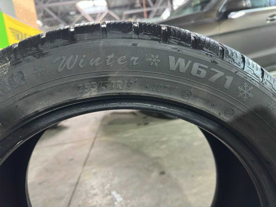 продам зимову гуму  б\у  255\50\19 Petlas W671