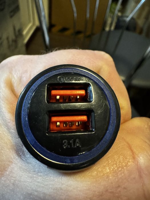 Зарядное устройство USB в прикуриватель машины автомобиля 2 порта