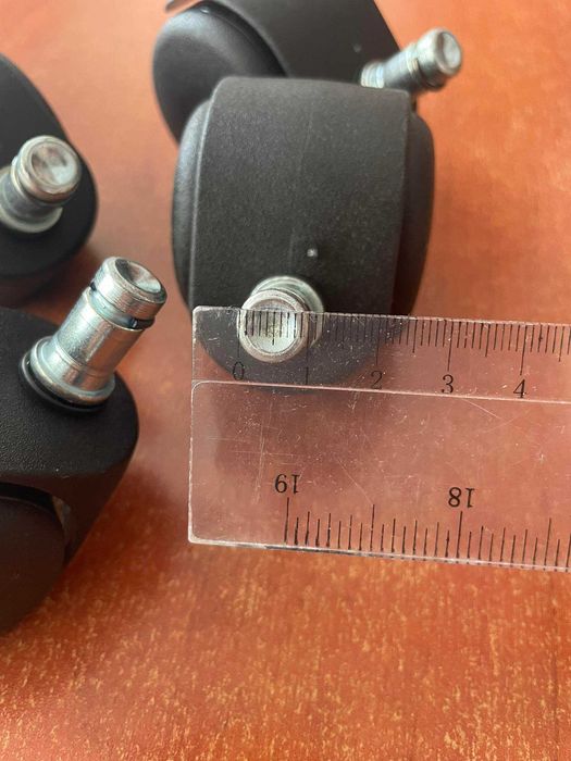 Nowy komplet 5 kółek do foteli/krzeseł obrotowych