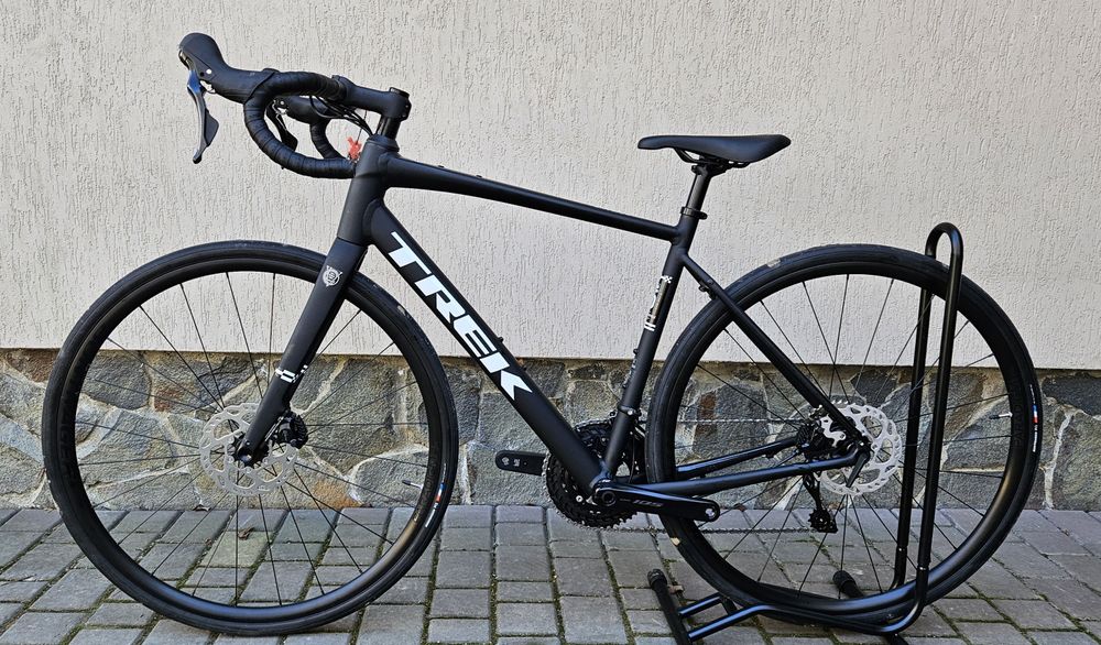 Шосейний велосипед Trek Domane AL 5 Gen 4