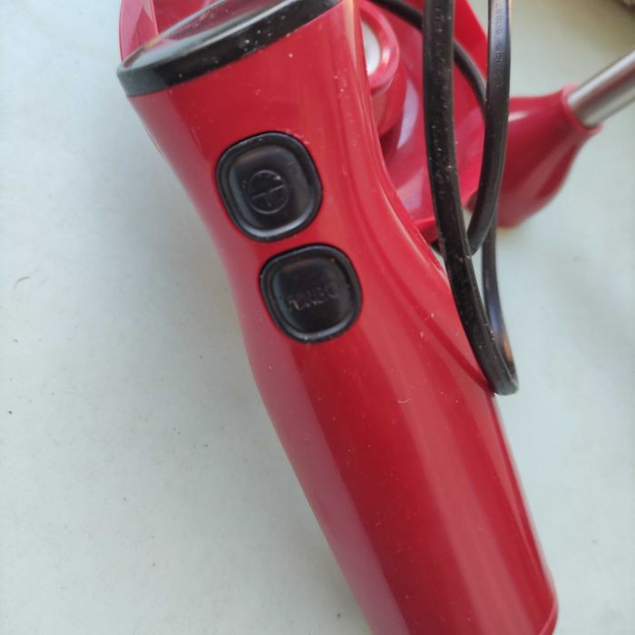 Блендер погружной STM2500MCS.