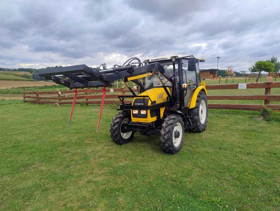 Ciągnik Farmtrac 555 DT