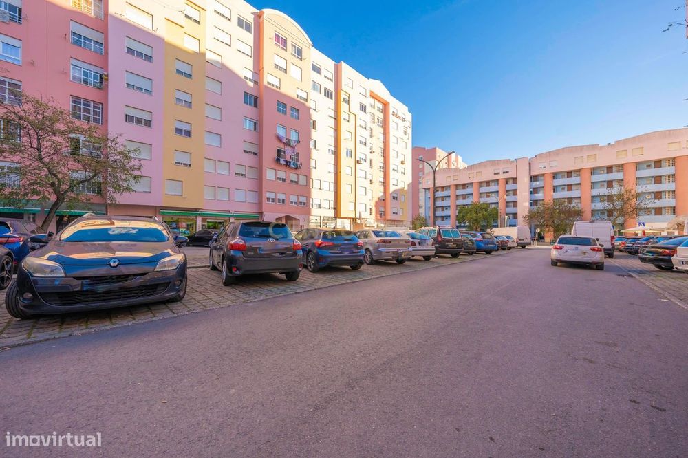 Apartamento T2 Totalmente Remodelado, Jardins do Sado, Setúbal