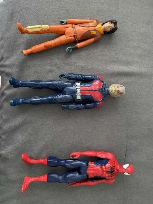 Lote de 14 bonecos Super Herois com 30 cm