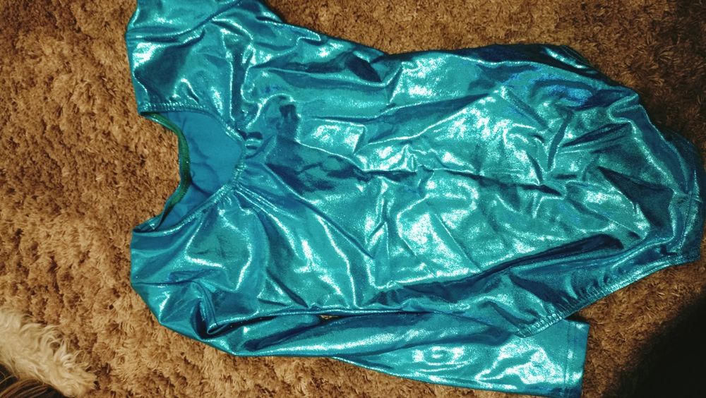 Body dla dziewczynki błyszczące do ćwiczeń długi rękaw 128