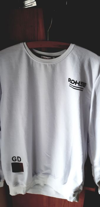 Bluza.sportowa biała .cienka