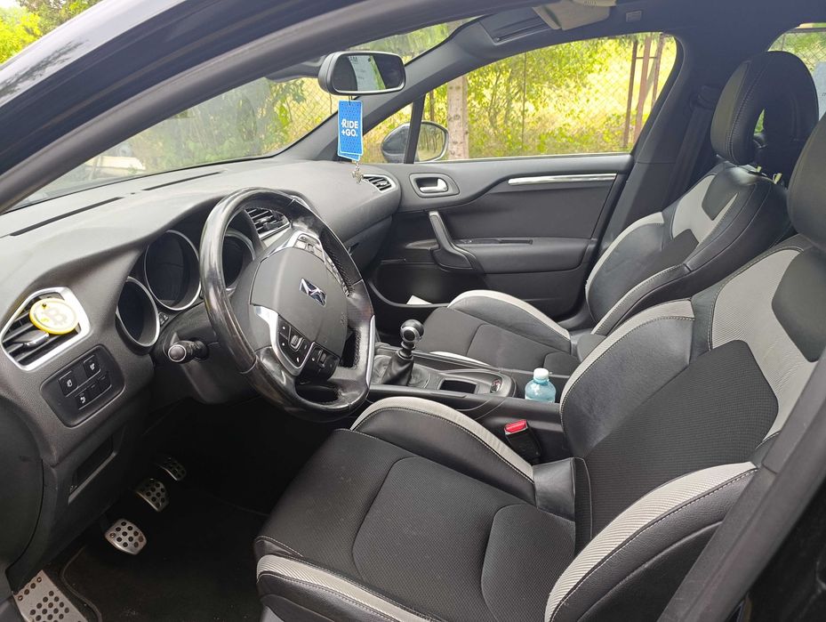Samochód Citroen DS4 r.2012 sprzedam lub zamienię na mini van