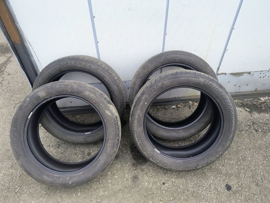 Opony letnie Bridgestone 235/50r20