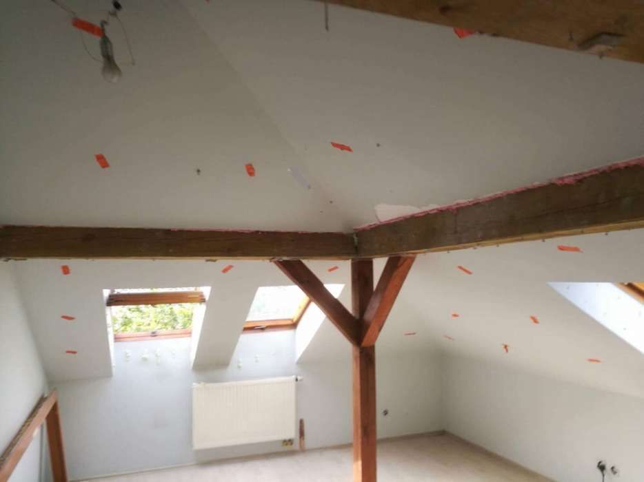 Ocieplanie poddaszy celuloza piana