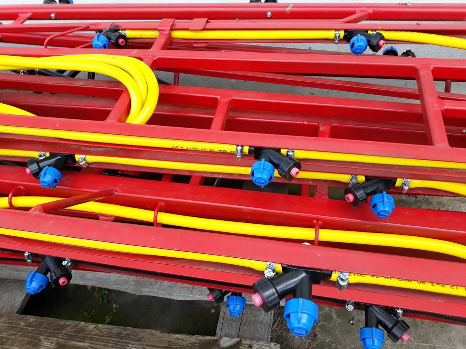 Оприскувач навісний