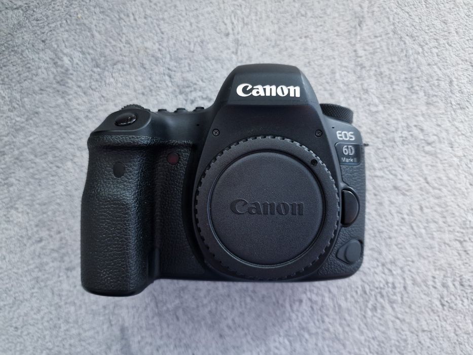 Canon EOS 6D Mark II + grip + obiektyw SIGMA ART 24-105m