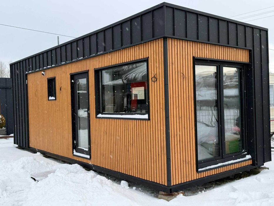 Nowoczesny Domek Modułowy Premium (8x3,2m) – Gotowy do Zamieszkania!
