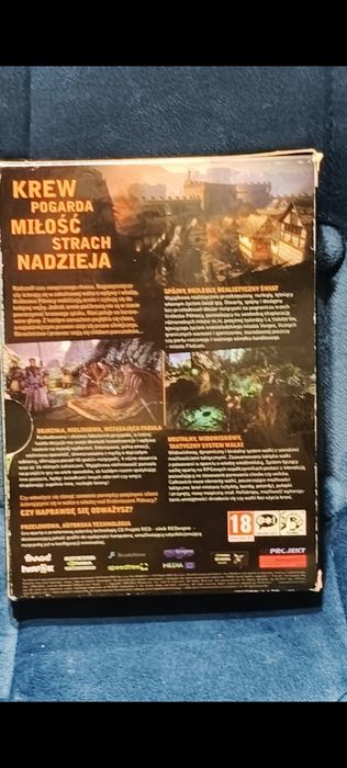 pudełkowe wydanie gry Wiedźmin 2: Zabójcy Królów