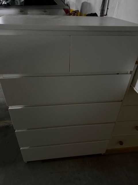 Cómoda IKEA Branca – Como Nova | 6 Gavetas