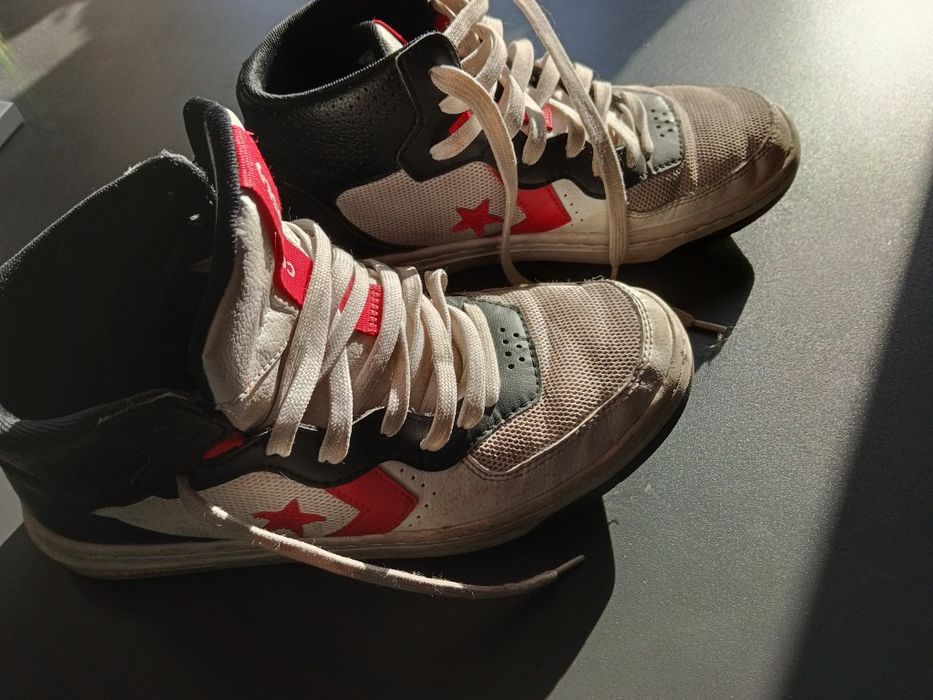 Converse roz. 41