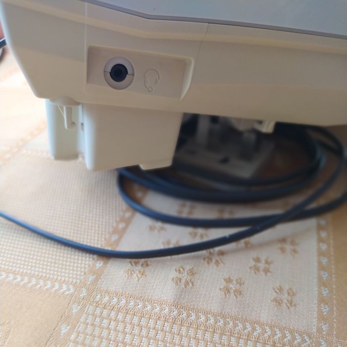 Телефон Panasonic KX-TS2368RUW