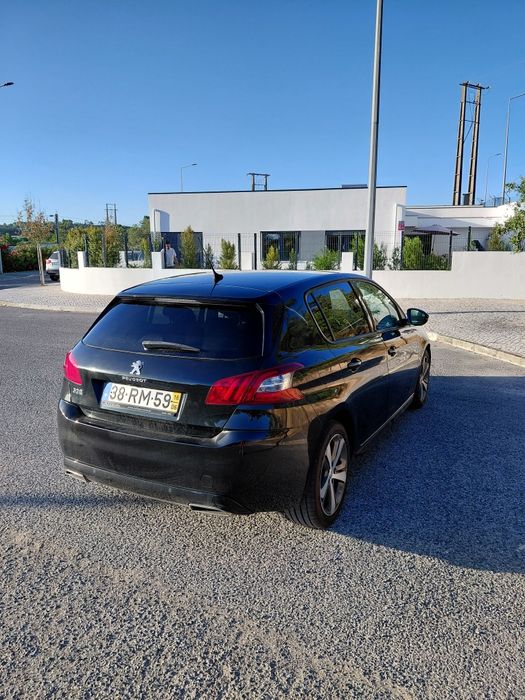 Peugeot 308 — fotografia 3
