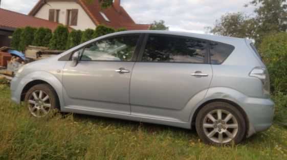 Toyota Avensis Verso