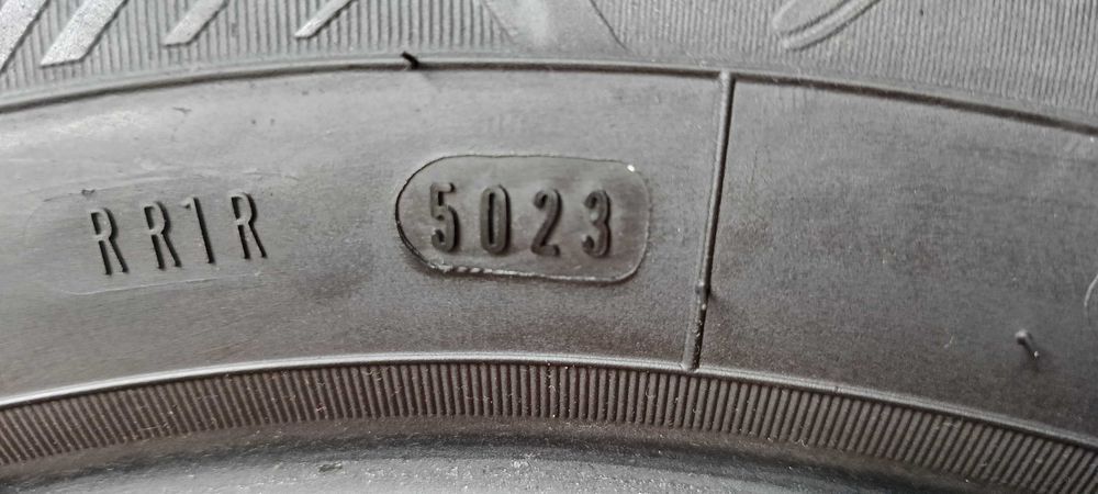 2 sztuki opony lato05/60R16 96W Goodyear EfficientGrip Performance 2 27H1
