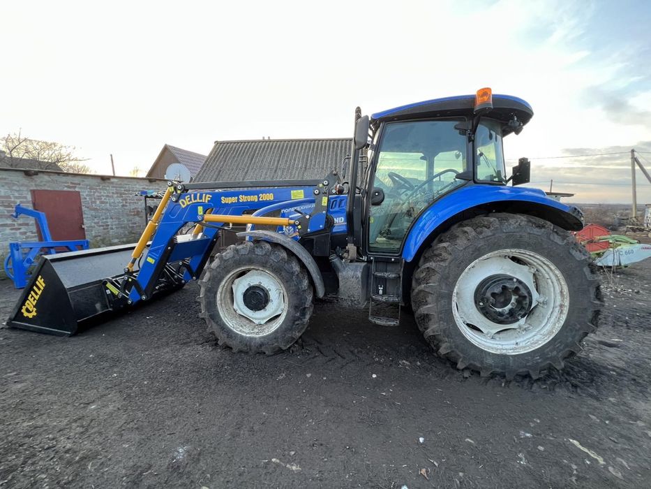 Навантажувач Погрузчик на Нью Холанд  КУН Супер Стронг 2000