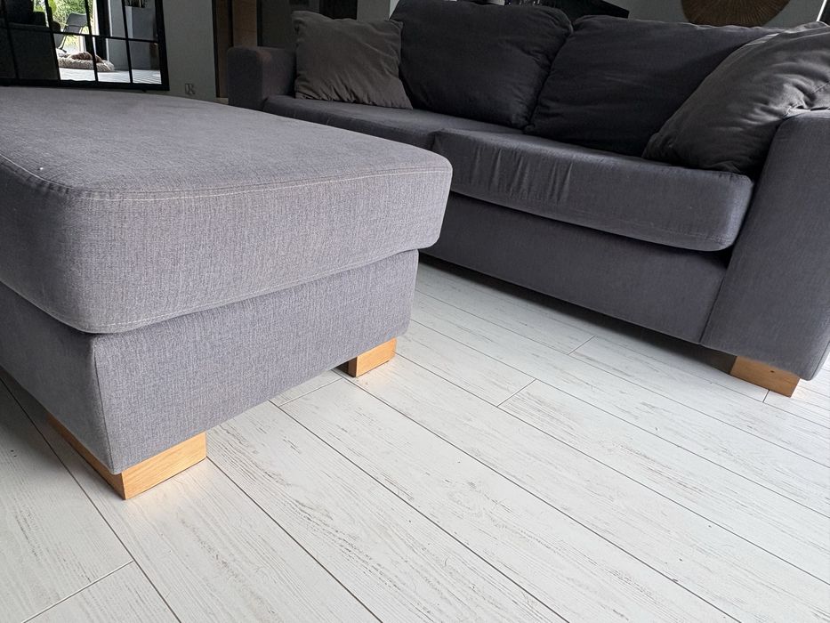 Sofa szara z podnóżkiem
